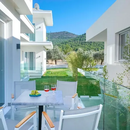 Astera Aparthotel