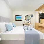 Astera アパートホテル 4*