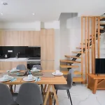 アパートホテル Astera 4*