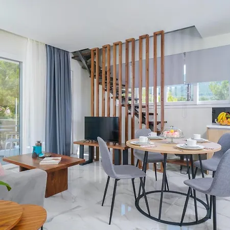 Apartahotel Astera 4*