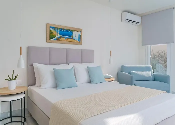 Astera Apartahotel 4*